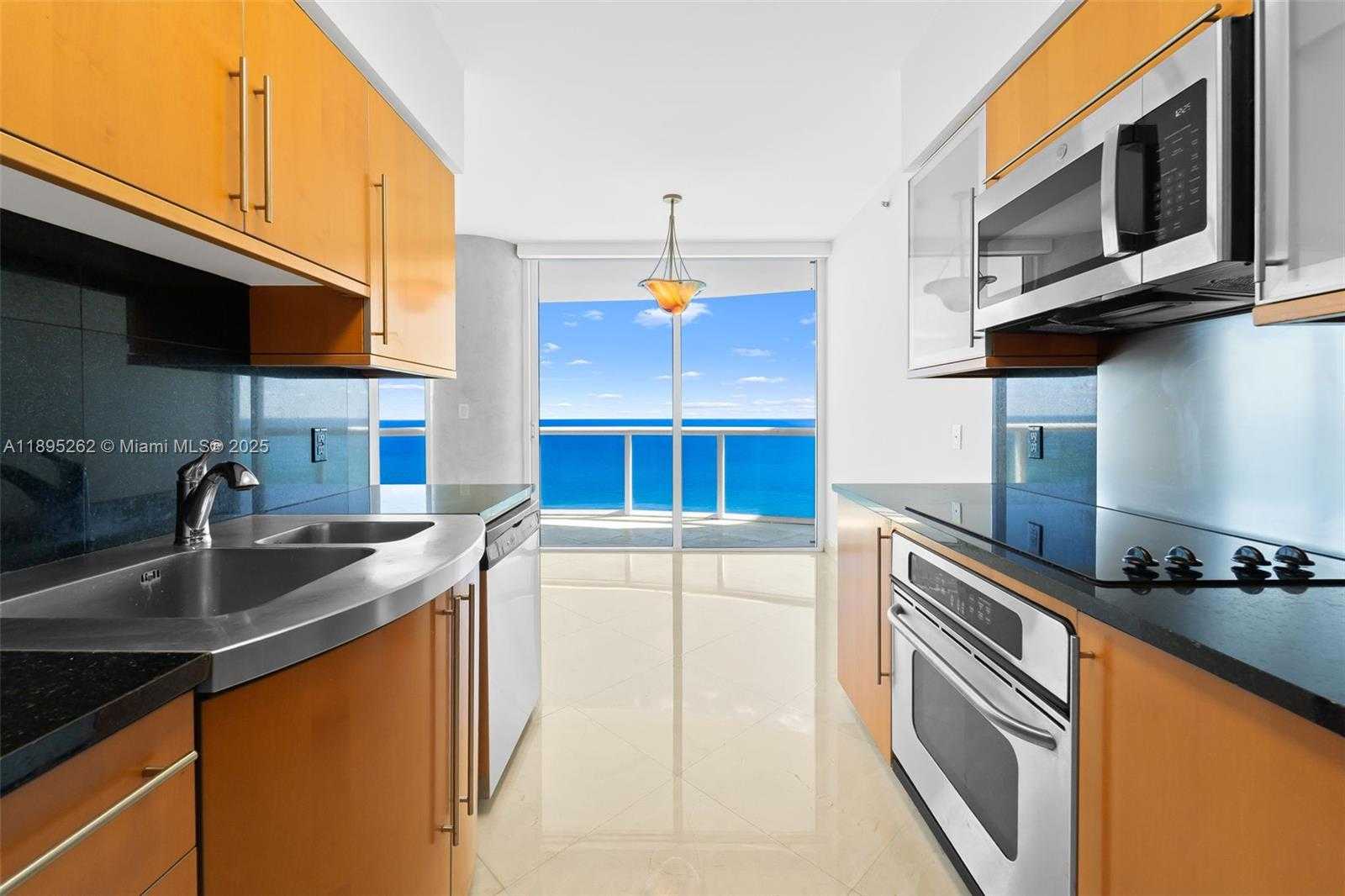 Small Image of 6365 COLLINS AVE #4002, Miami Beach Number 8