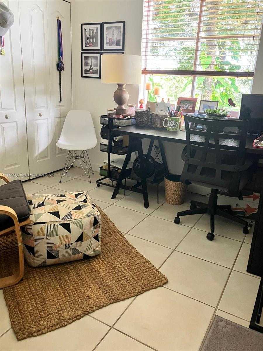 Small Image of 17820 NORTH WEST 73RD AVE #109-1, Hialeah Number 11