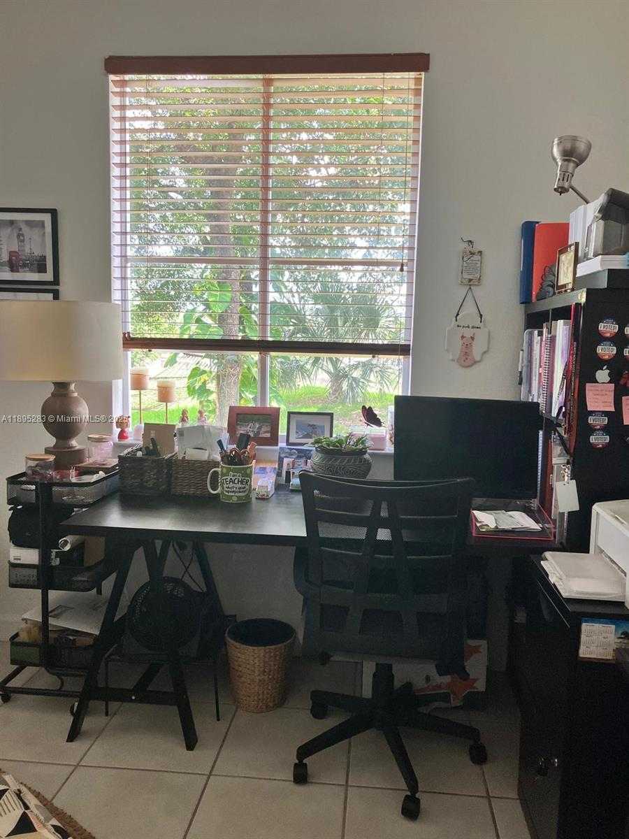 Small Image of 17820 NORTH WEST 73RD AVE #109-1, Hialeah Number 12