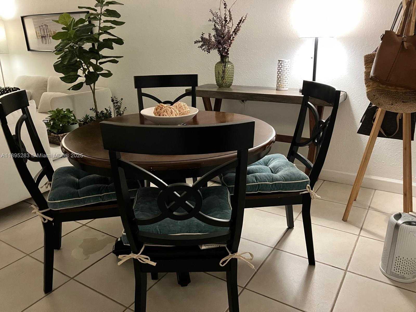 Small Image of 17820 NORTH WEST 73RD AVE #109-1, Hialeah Number 7