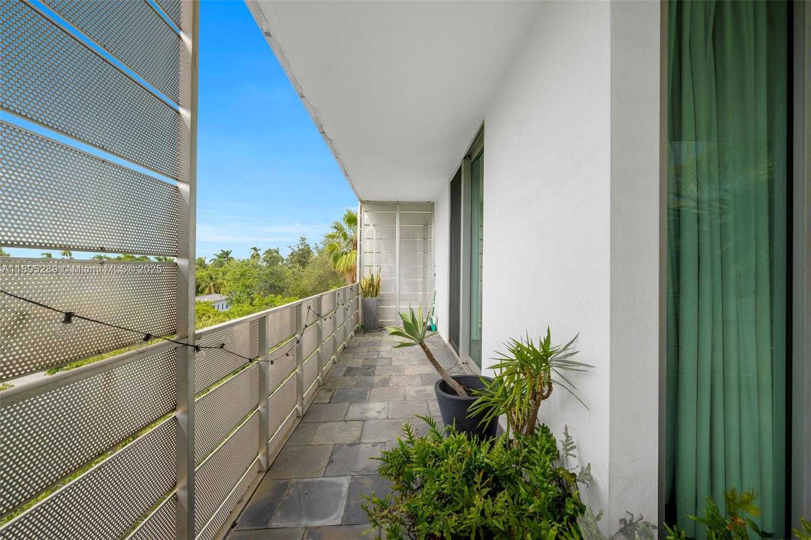 Small Image of 1700 MERIDIAN AVE #402, Miami Beach Number 17