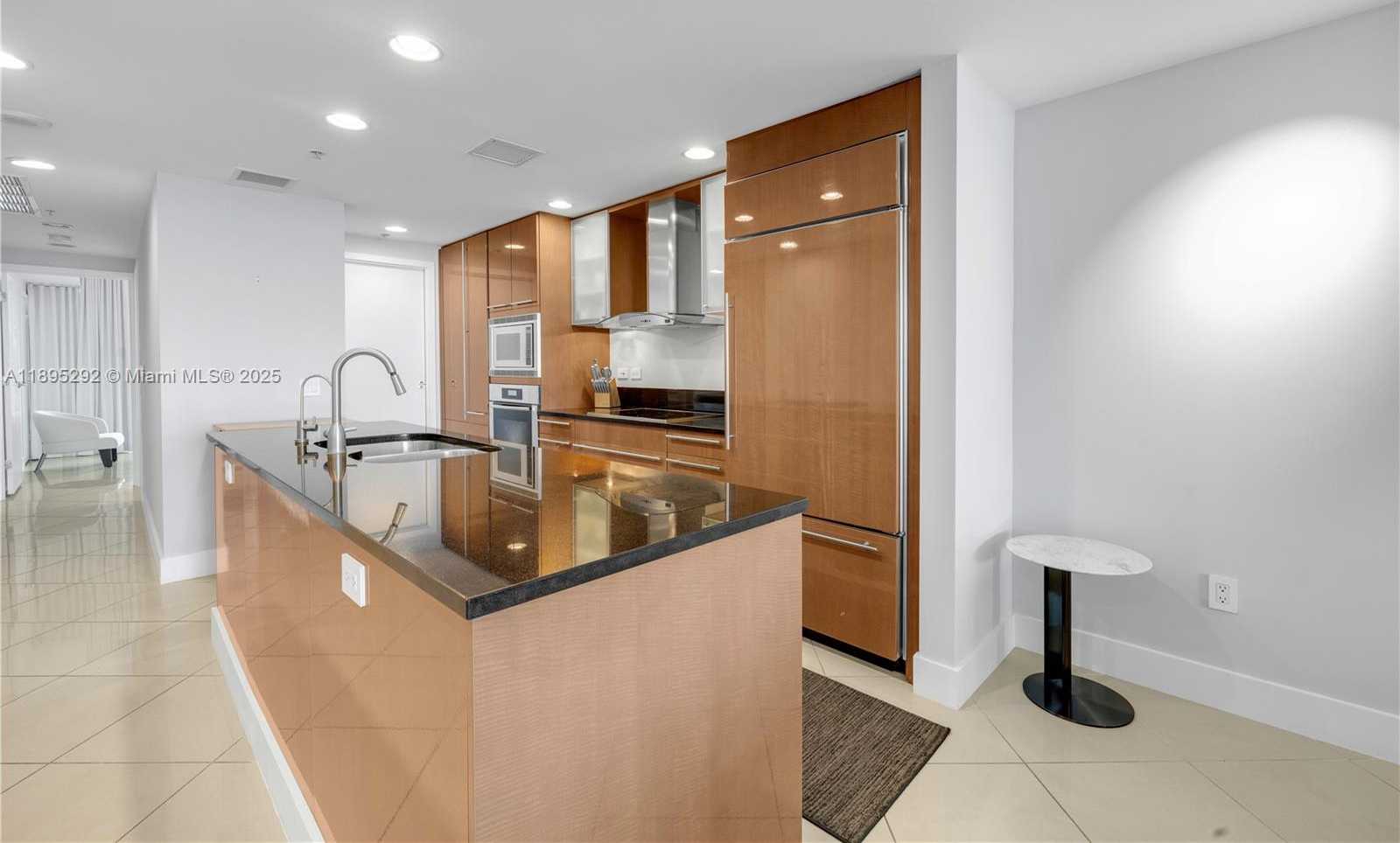 Small Image of 3801 COLLINS AVE #704, Miami Beach Number 12