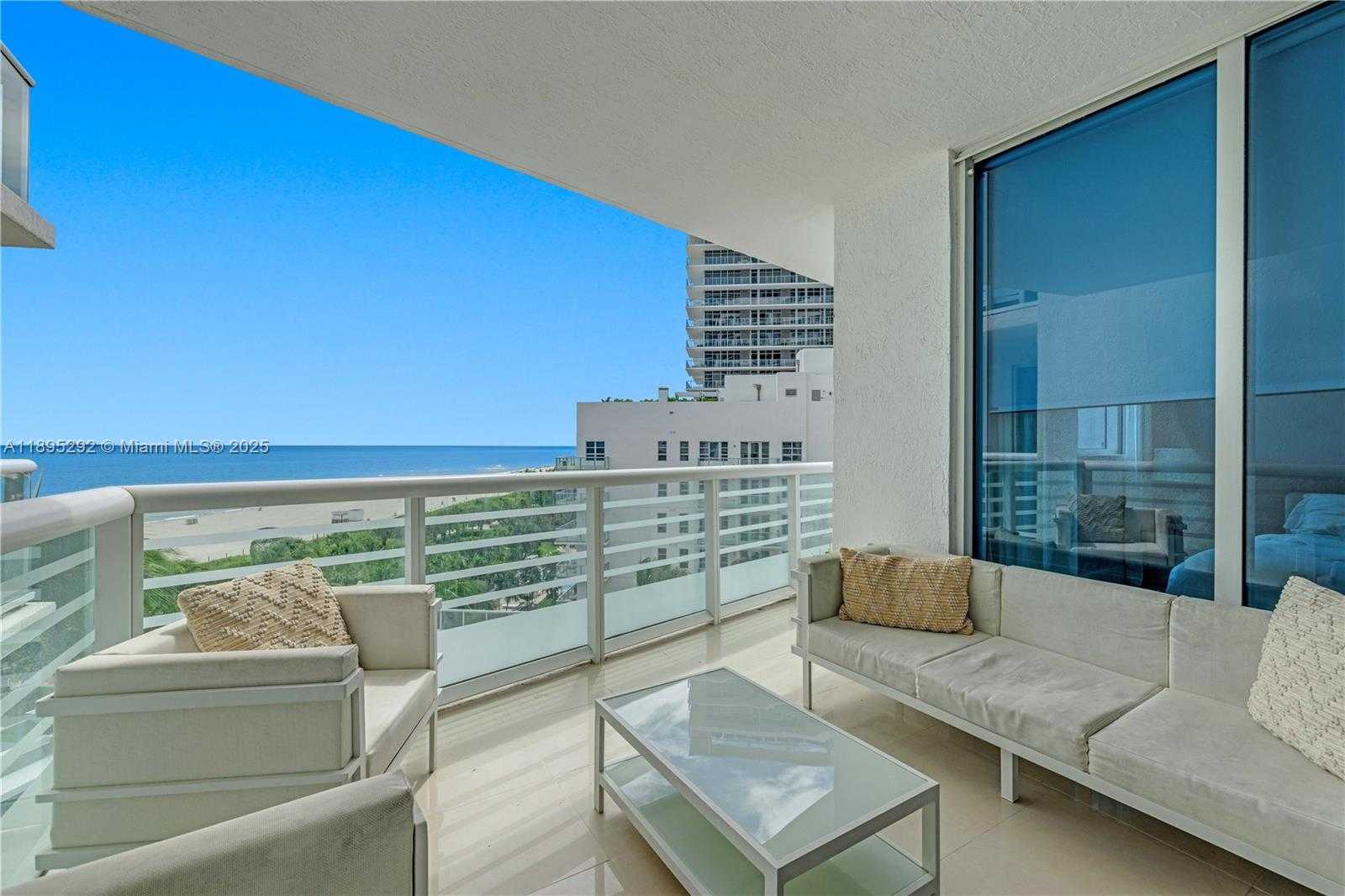 Small Image of 3801 COLLINS AVE #704, Miami Beach Number 9