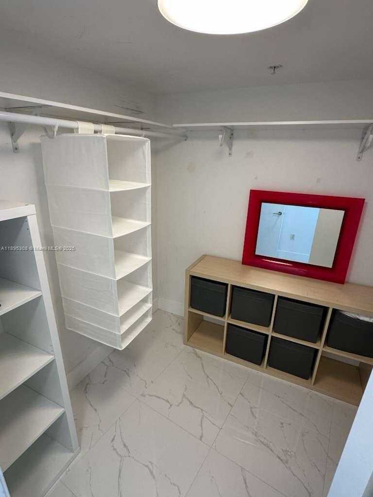 Small Image of 6620 INDIAN CREEK DR #616, Miami Beach Number 12