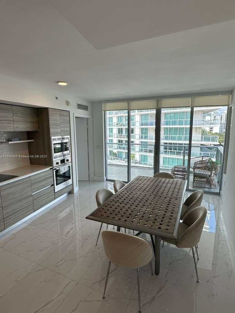 Small Image of 6620 INDIAN CREEK DR #616, Miami Beach Number 2