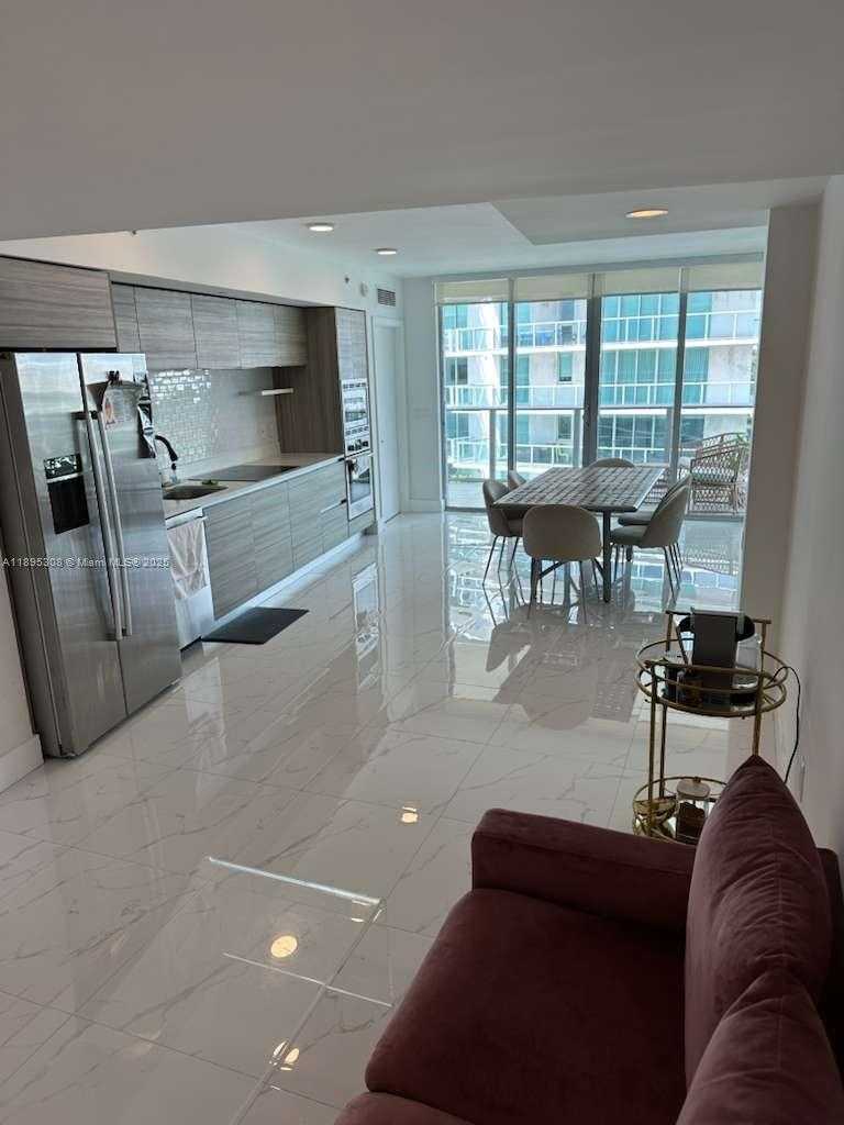 Small Image of 6620 INDIAN CREEK DR #616, Miami Beach Number 3