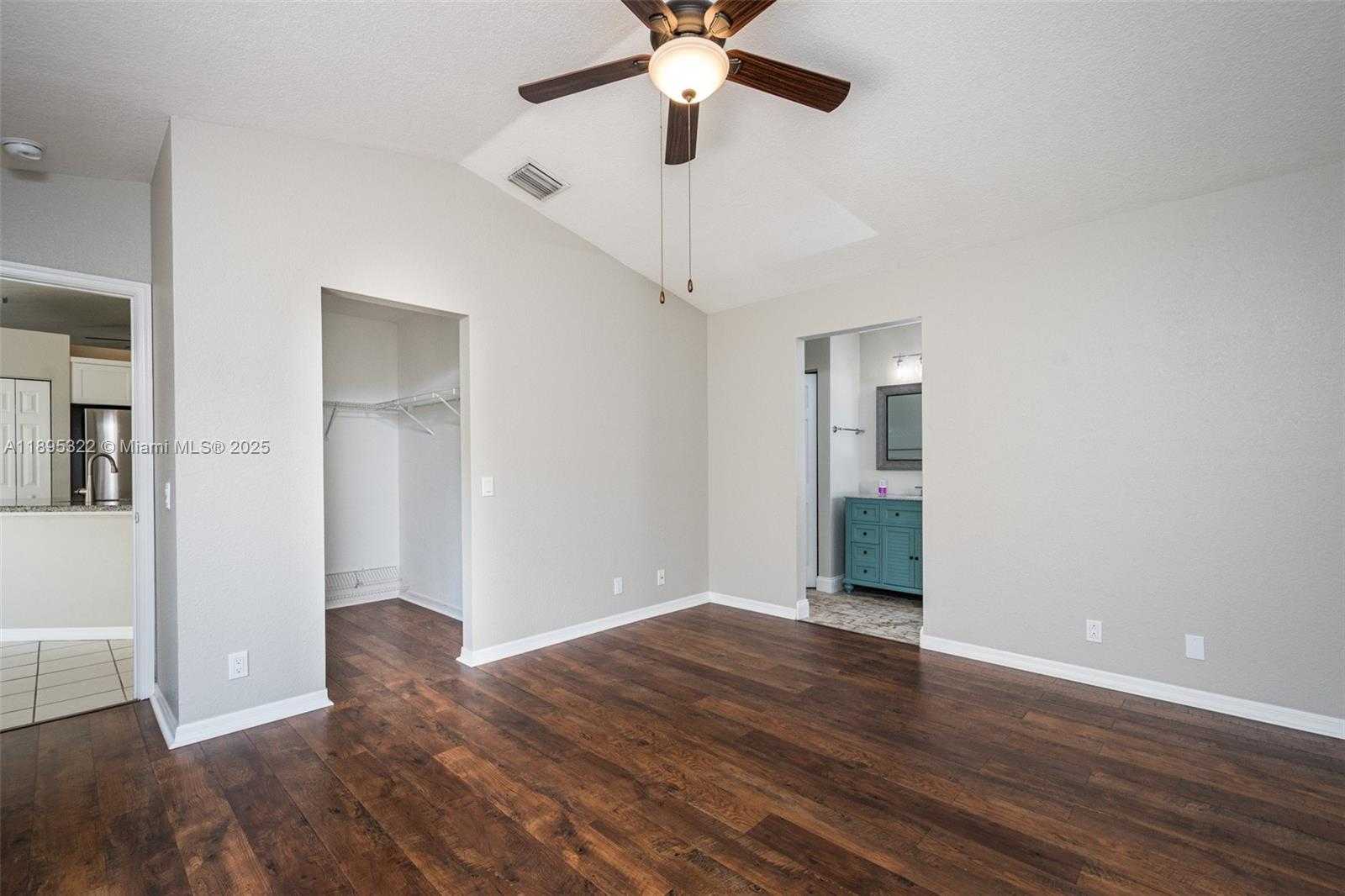 Small Image of 1524 CANARY ISLAND DR #1524, Weston Number 10
