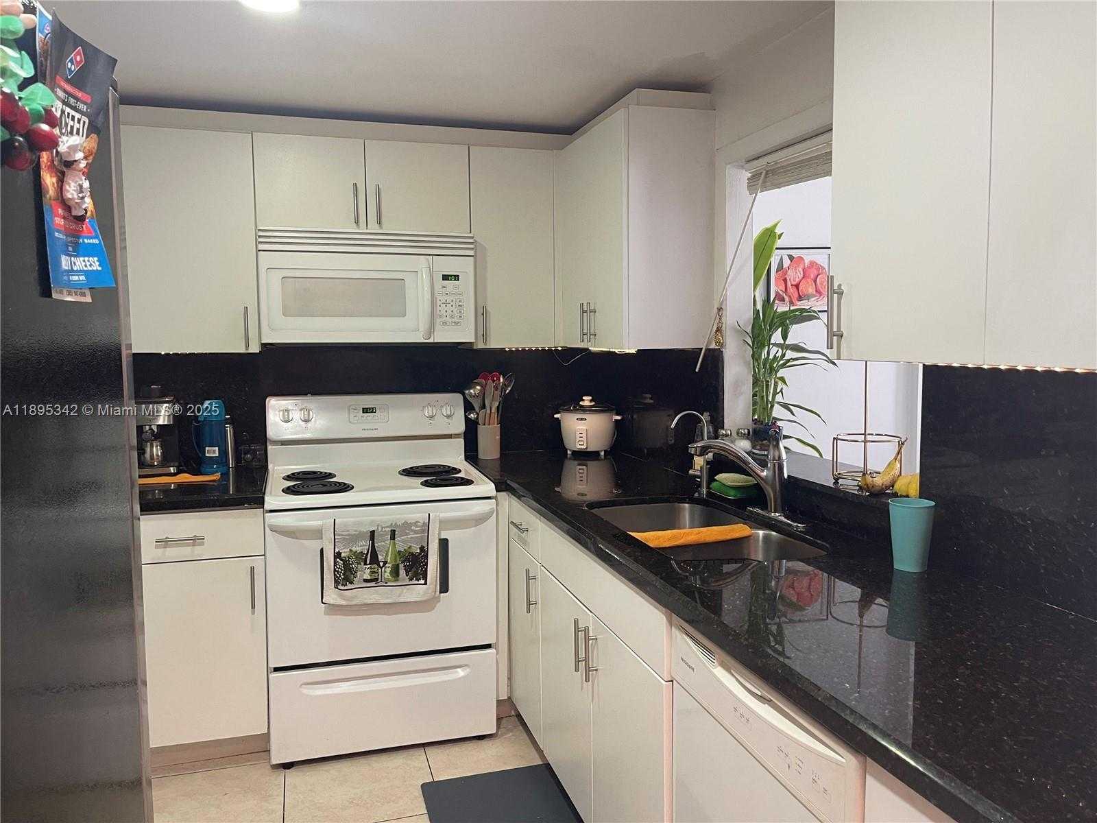 Small Image of 3750 NORTH EAST 169TH ST #102, North Miami Beach Number 5