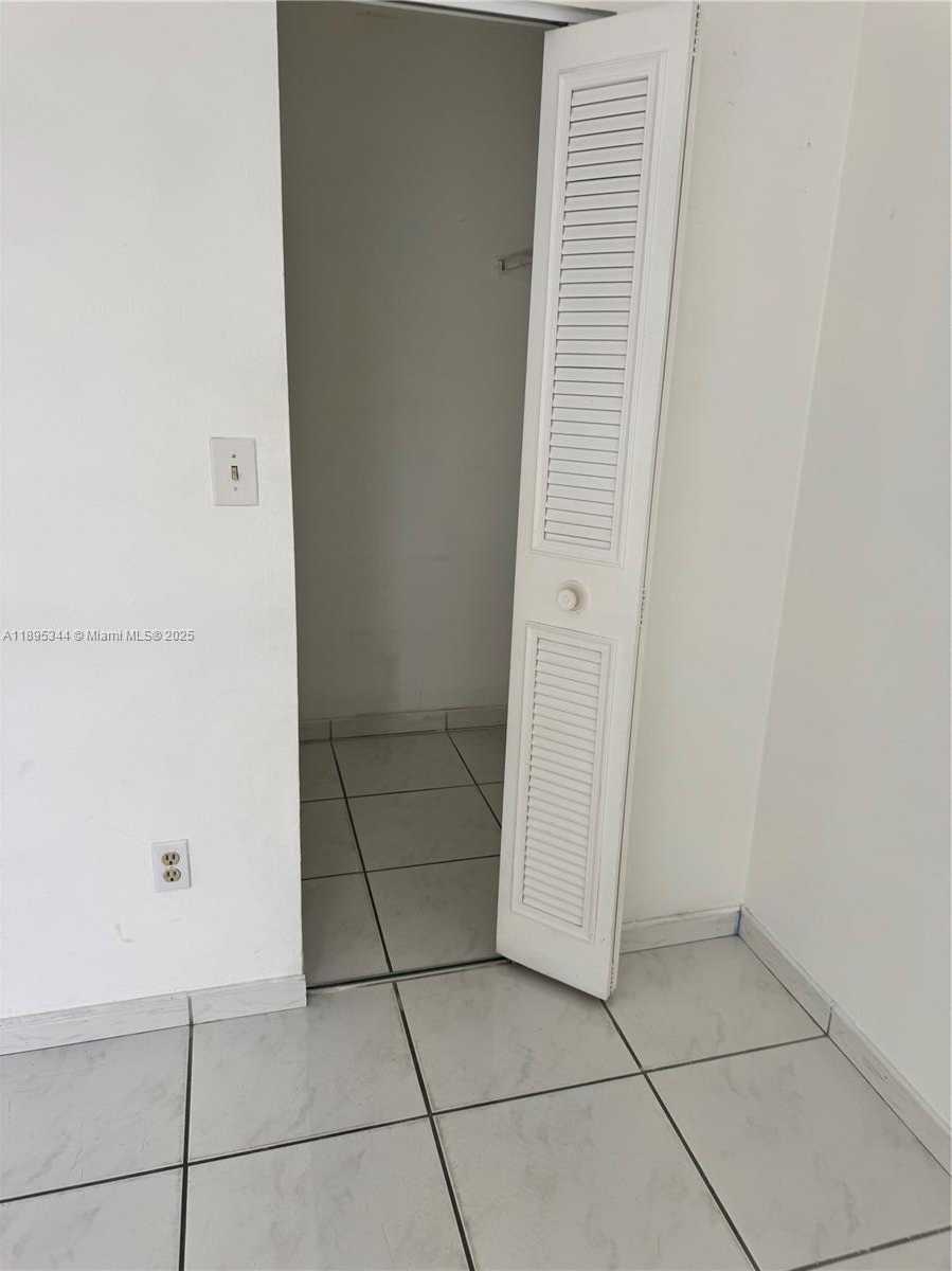 Small Image of 14501 NORTH KENDALL DR #408H, Miami Number 13