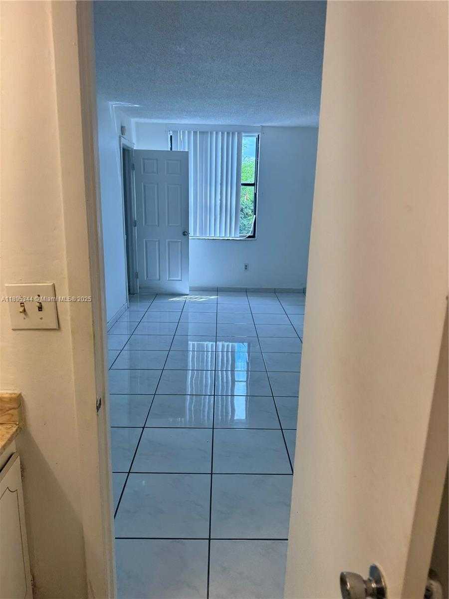 Small Image of 14501 NORTH KENDALL DR #408H, Miami Number 18