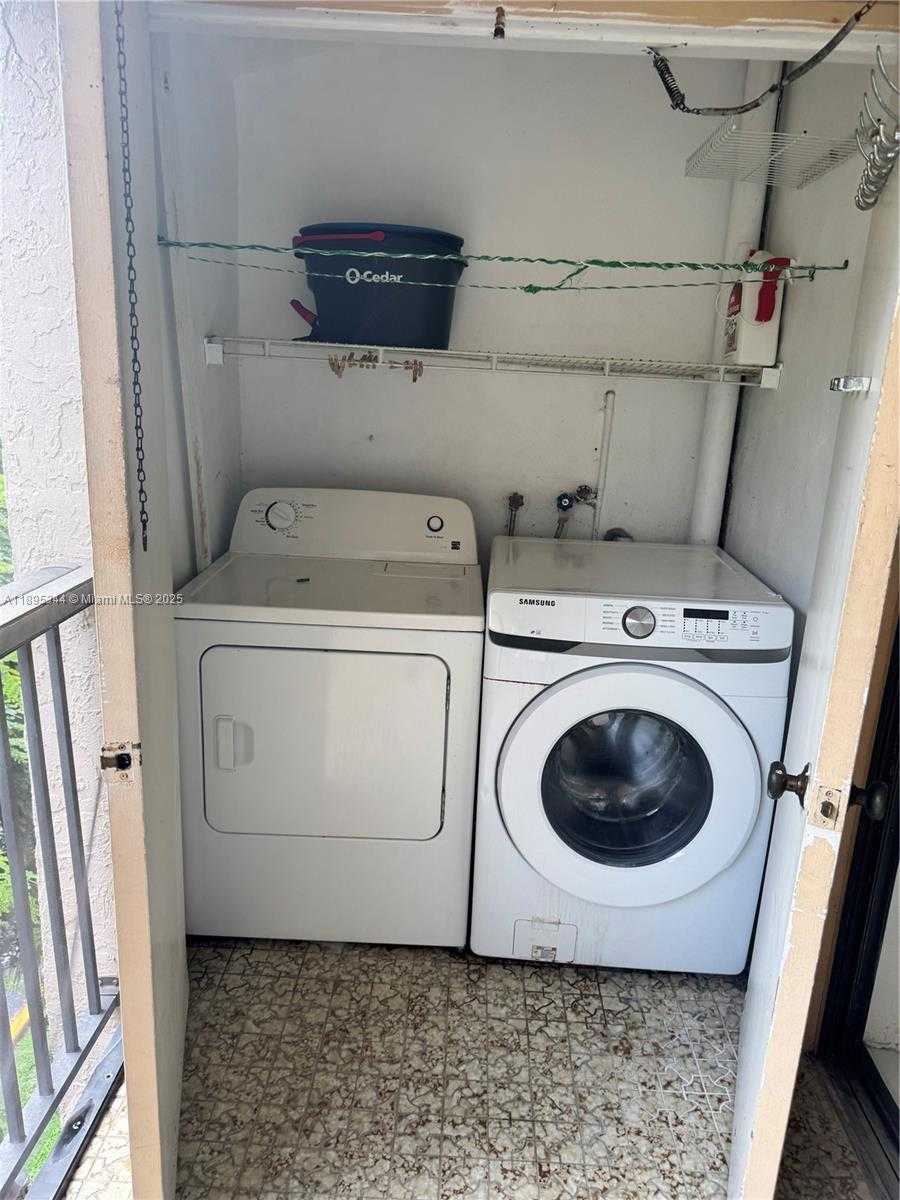 Small Image of 14501 NORTH KENDALL DR #408H, Miami Number 8