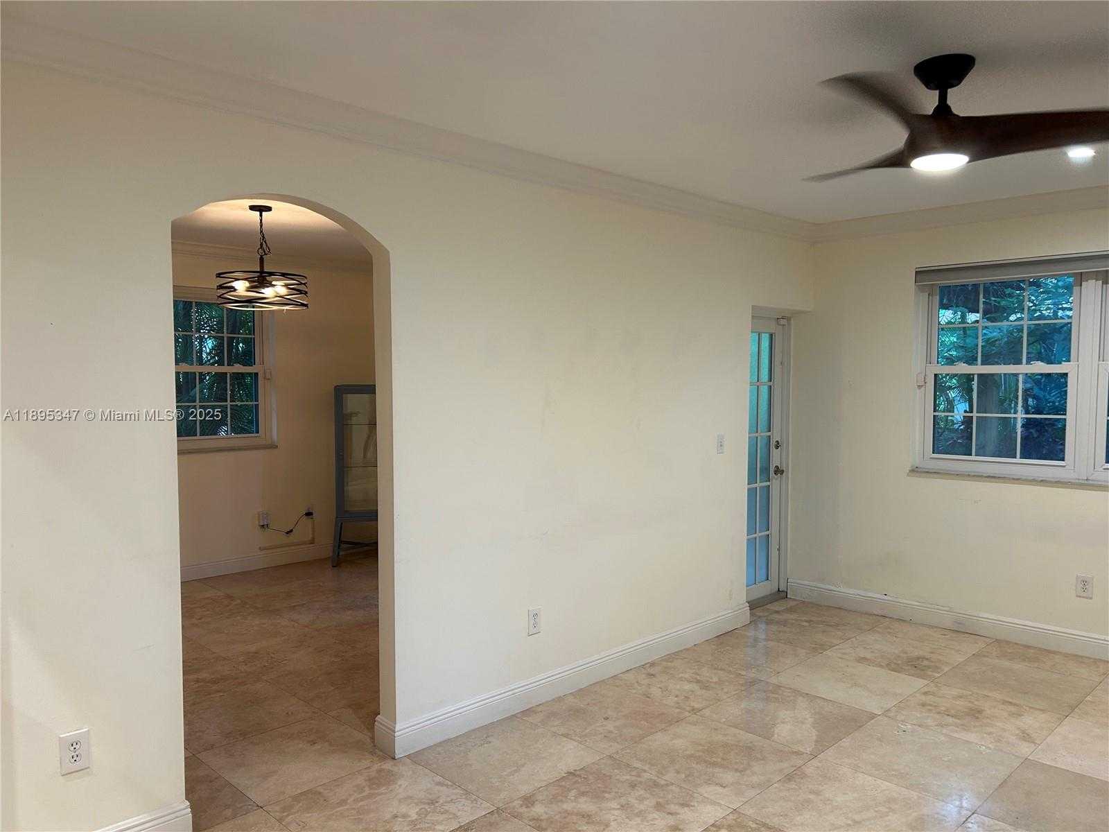 Small Image of 641 ZAMORA AVE, Coral Gables Number 13