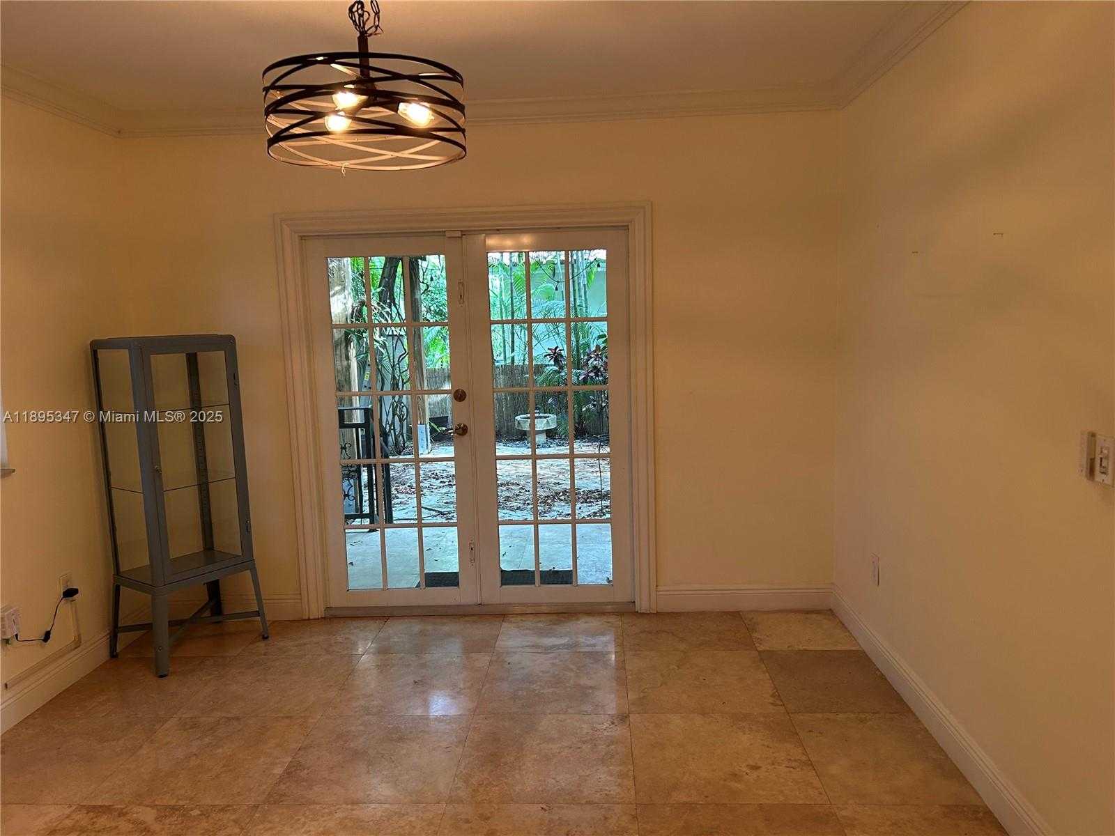 Small Image of 641 ZAMORA AVE, Coral Gables Number 16