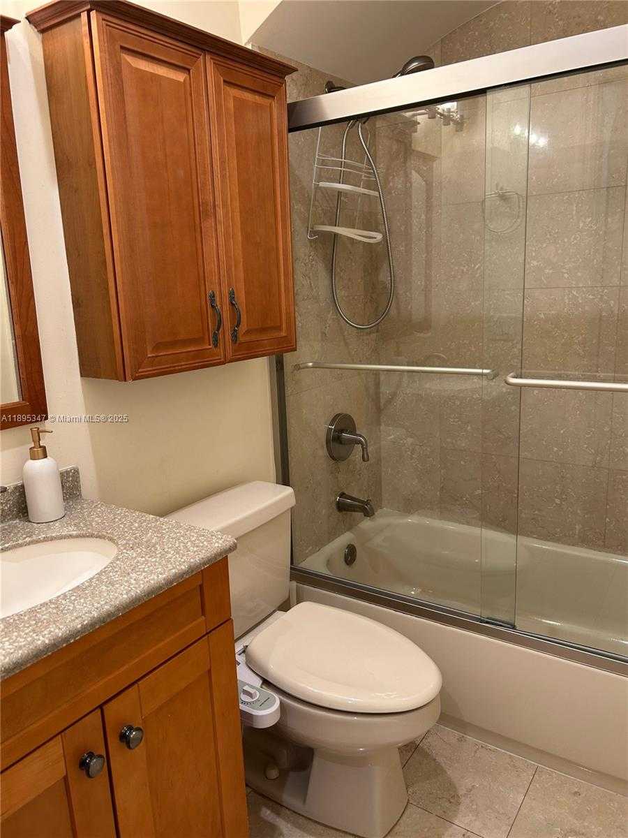 Small Image of 641 ZAMORA AVE, Coral Gables Number 23