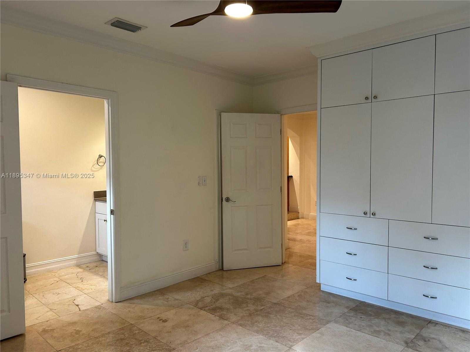 Small Image of 641 ZAMORA AVE, Coral Gables Number 25