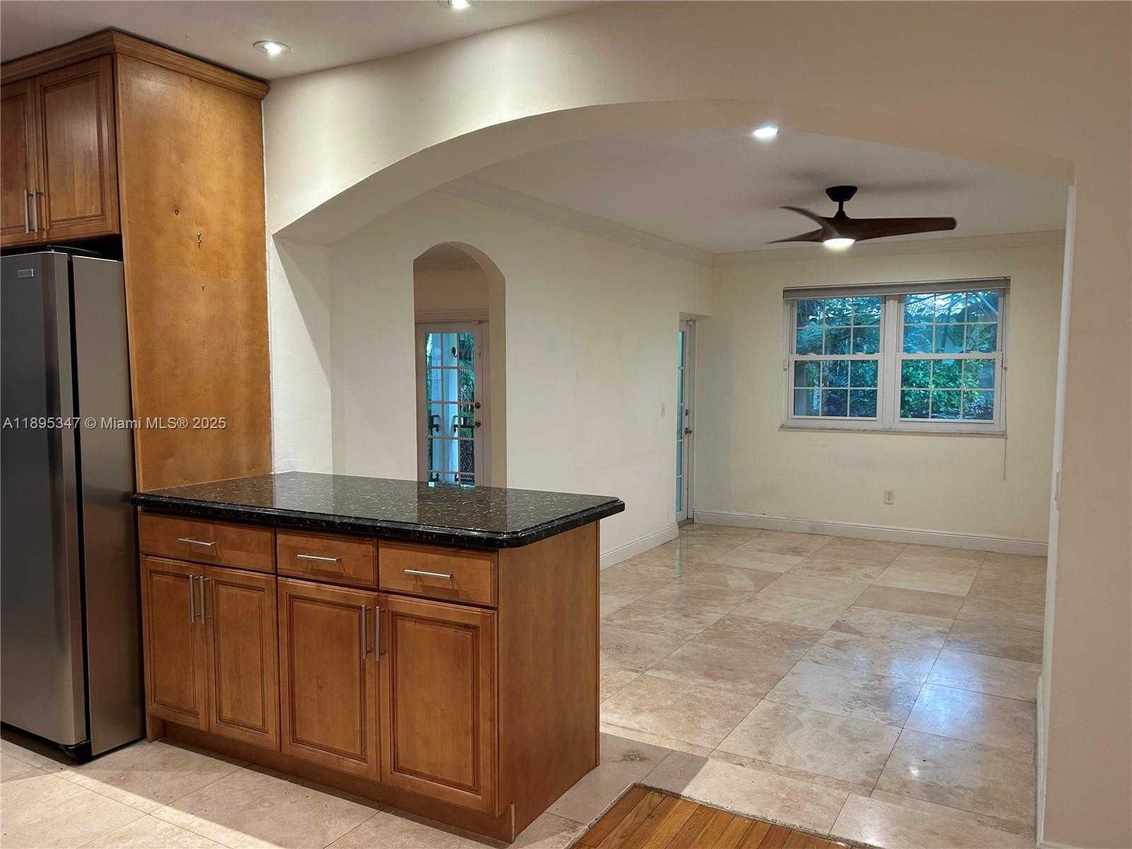 Small Image of 641 ZAMORA AVE, Coral Gables Number 7