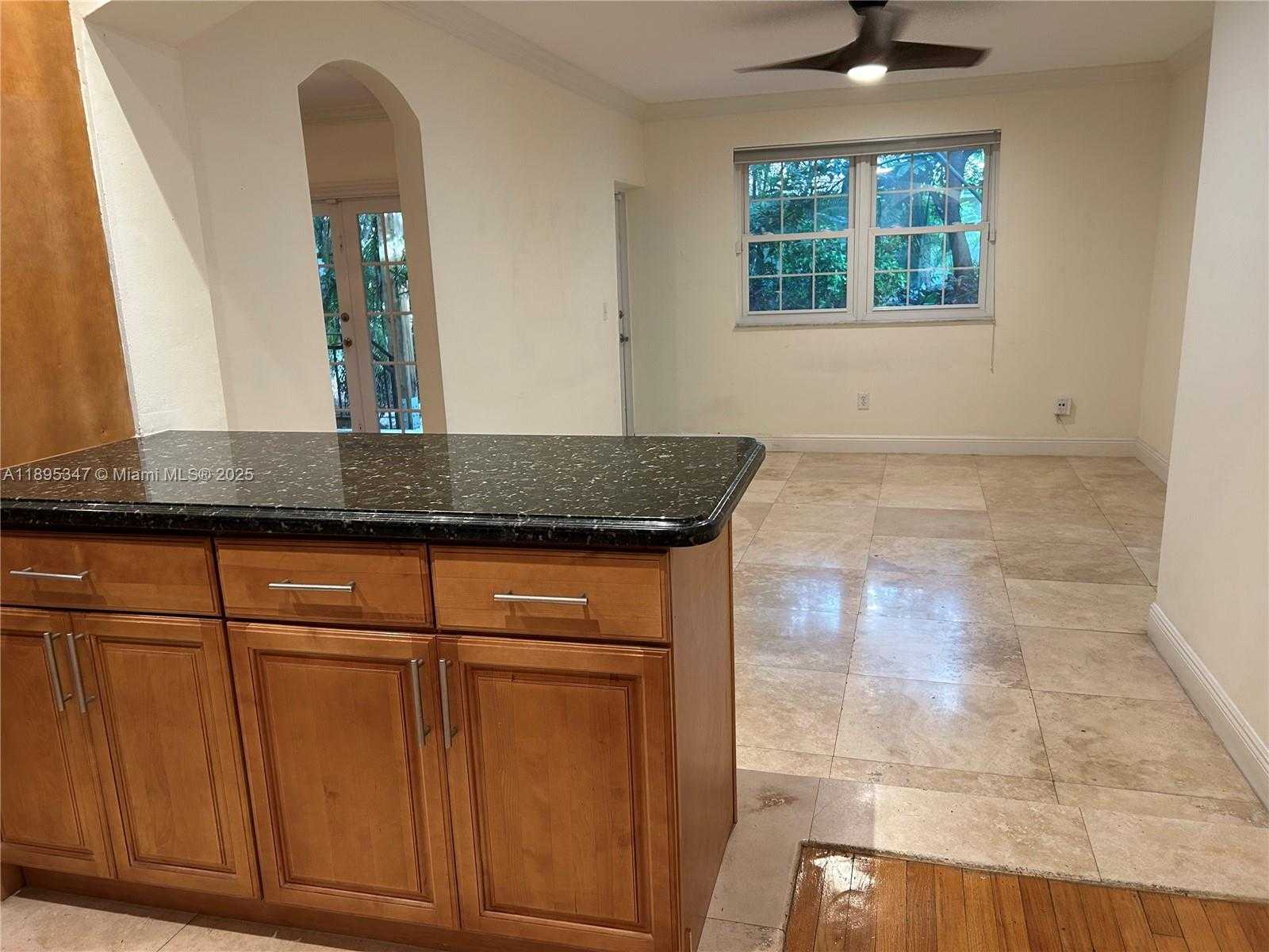 Small Image of 641 ZAMORA AVE, Coral Gables Number 8
