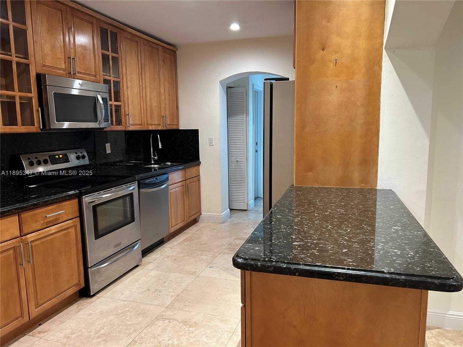 Small Image of 641 ZAMORA AVE, Coral Gables Number 9