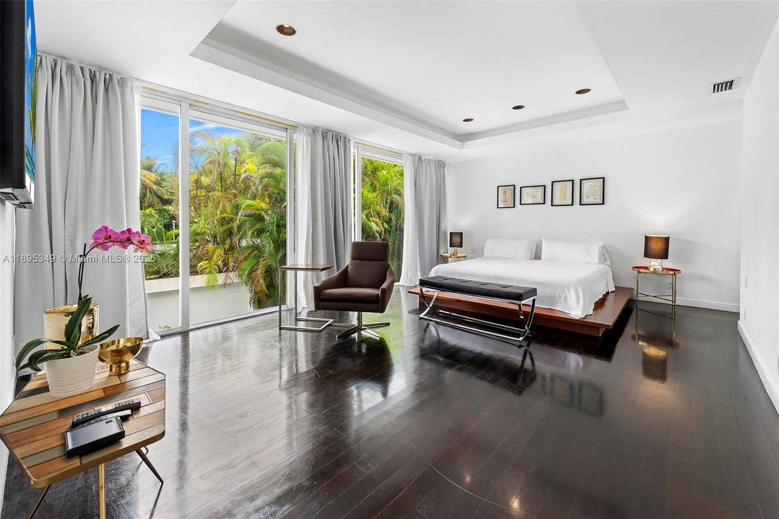 Small Image of 3880 HARDIE AVE, Miami Number 29