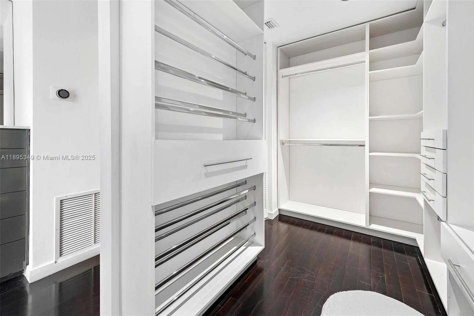Small Image of 3880 HARDIE AVE, Miami Number 30