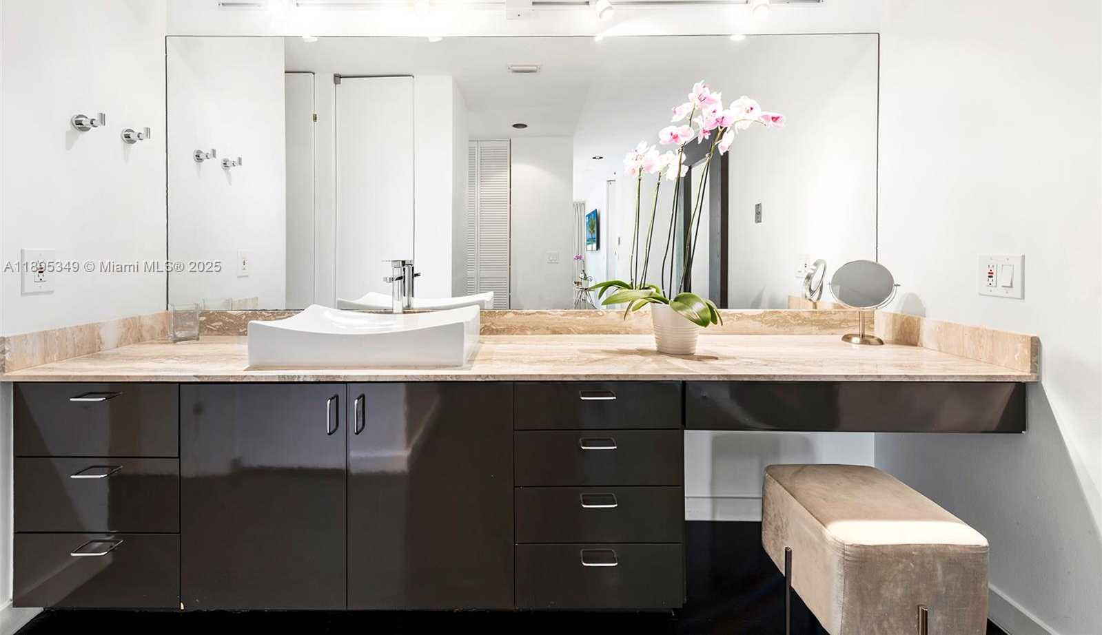 Small Image of 3880 HARDIE AVE, Miami Number 33