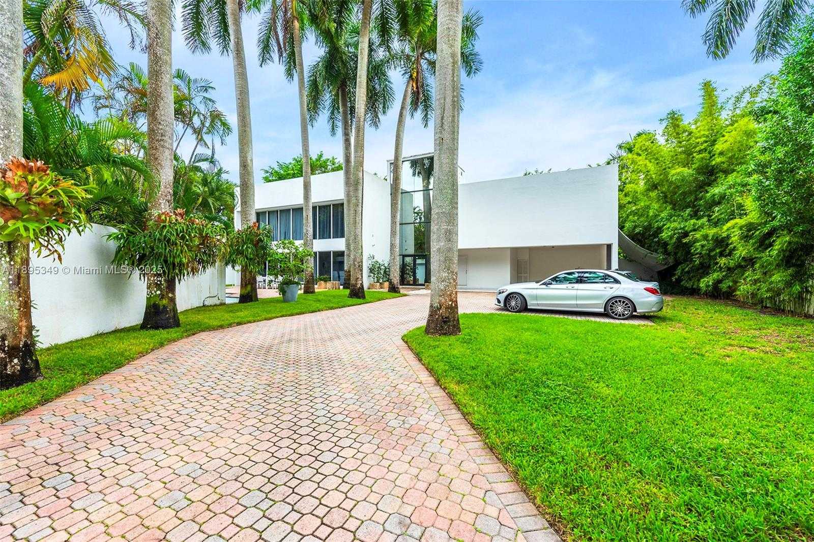 Small Image of 3880 HARDIE AVE, Miami Number 37
