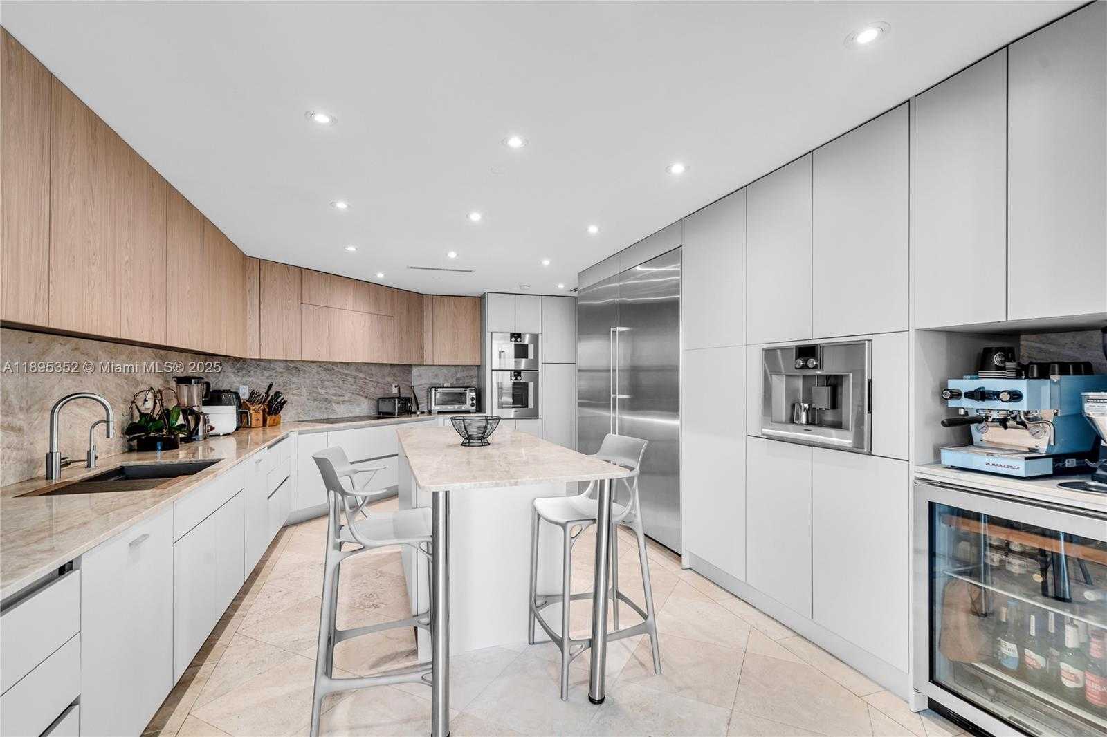 Small Image of 1643 BRICKELL AVE #3501, Miami Number 22