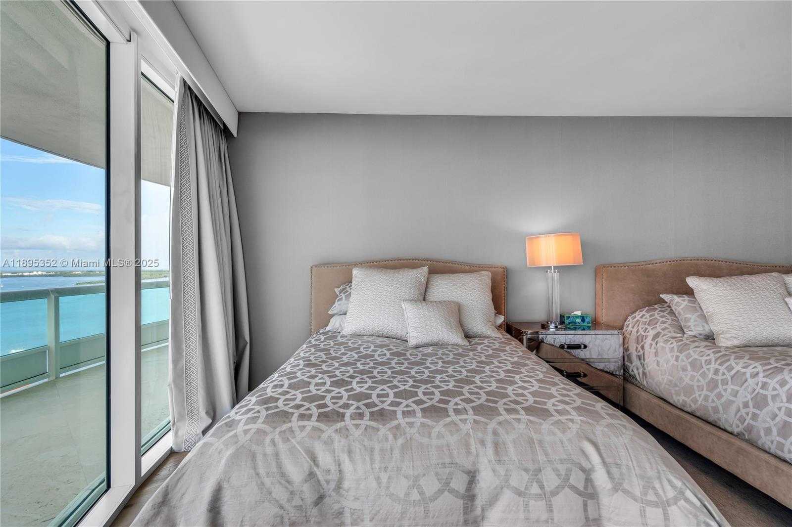 Small Image of 1643 BRICKELL AVE #3501, Miami Number 39