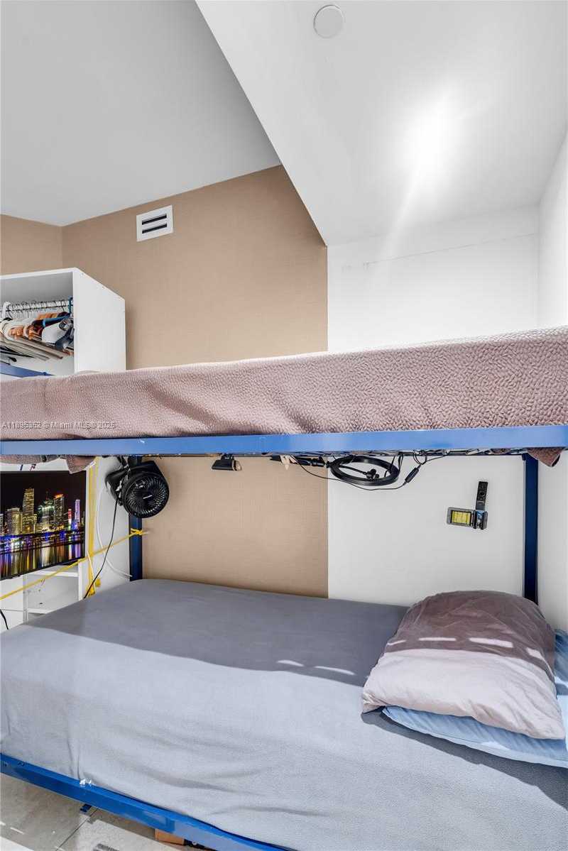 Small Image of 1643 BRICKELL AVE #3501, Miami Number 51