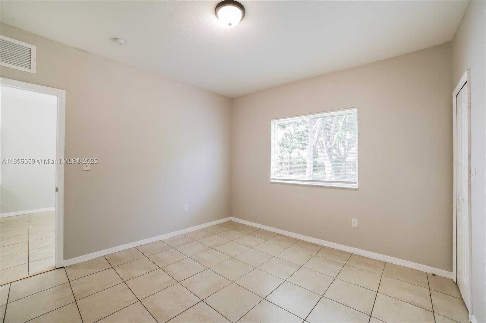 Small Image of 10131 WEST INDIGO ST, Miami Number 10