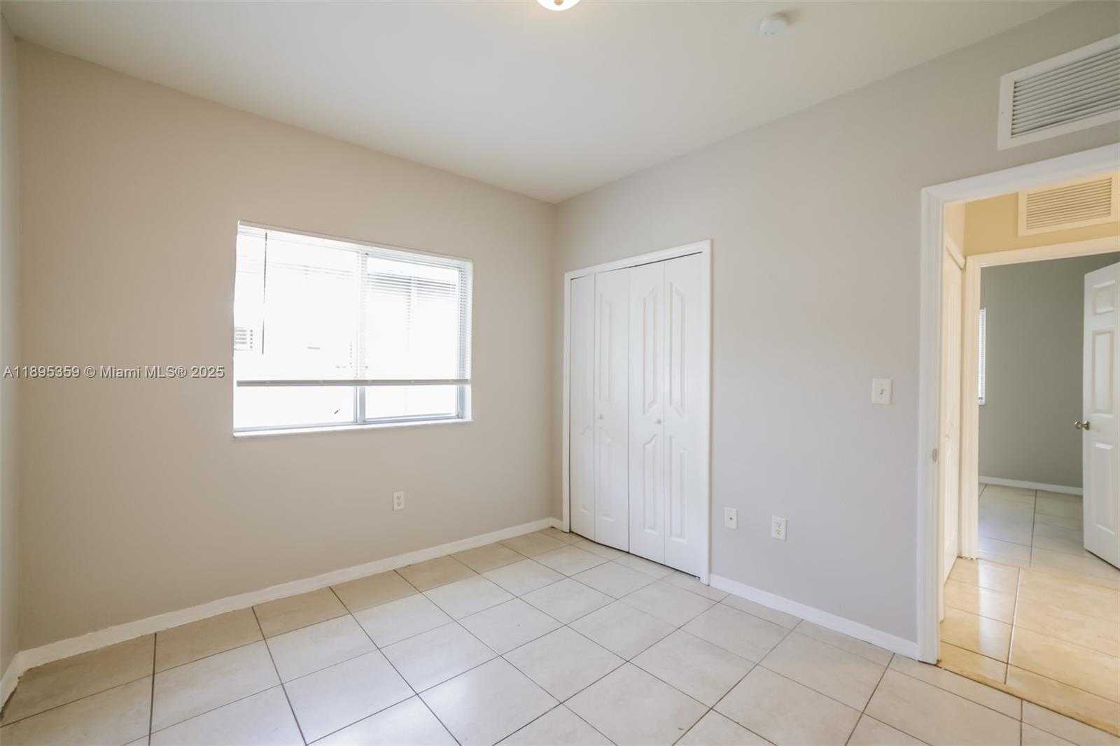 Small Image of 10131 WEST INDIGO ST, Miami Number 12
