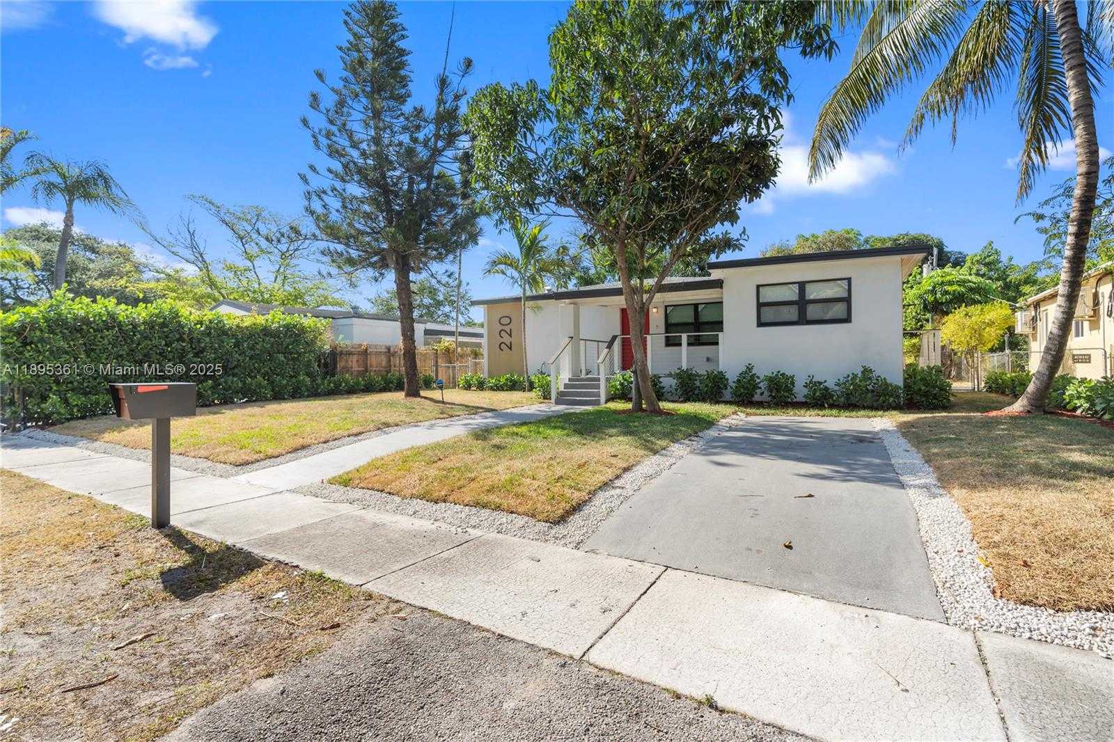Small Image of 220 NORTH WEST 134TH ST, North Miami Number 2