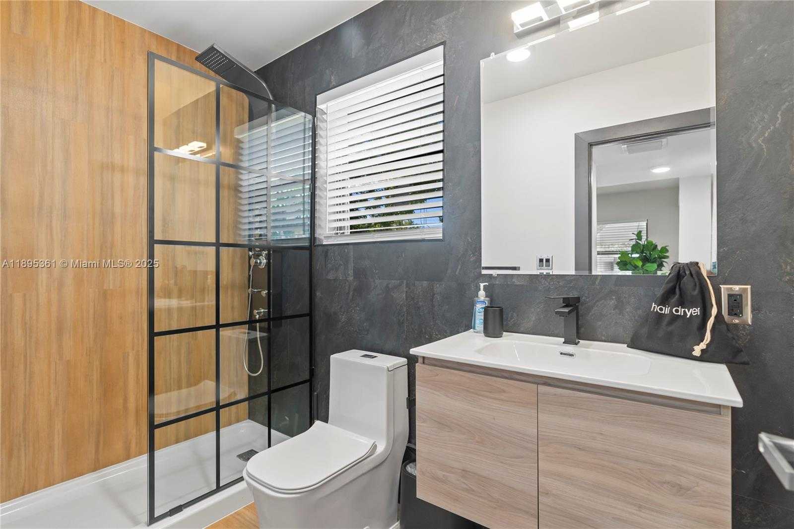 Small Image of 220 NORTH WEST 134TH ST, North Miami Number 20