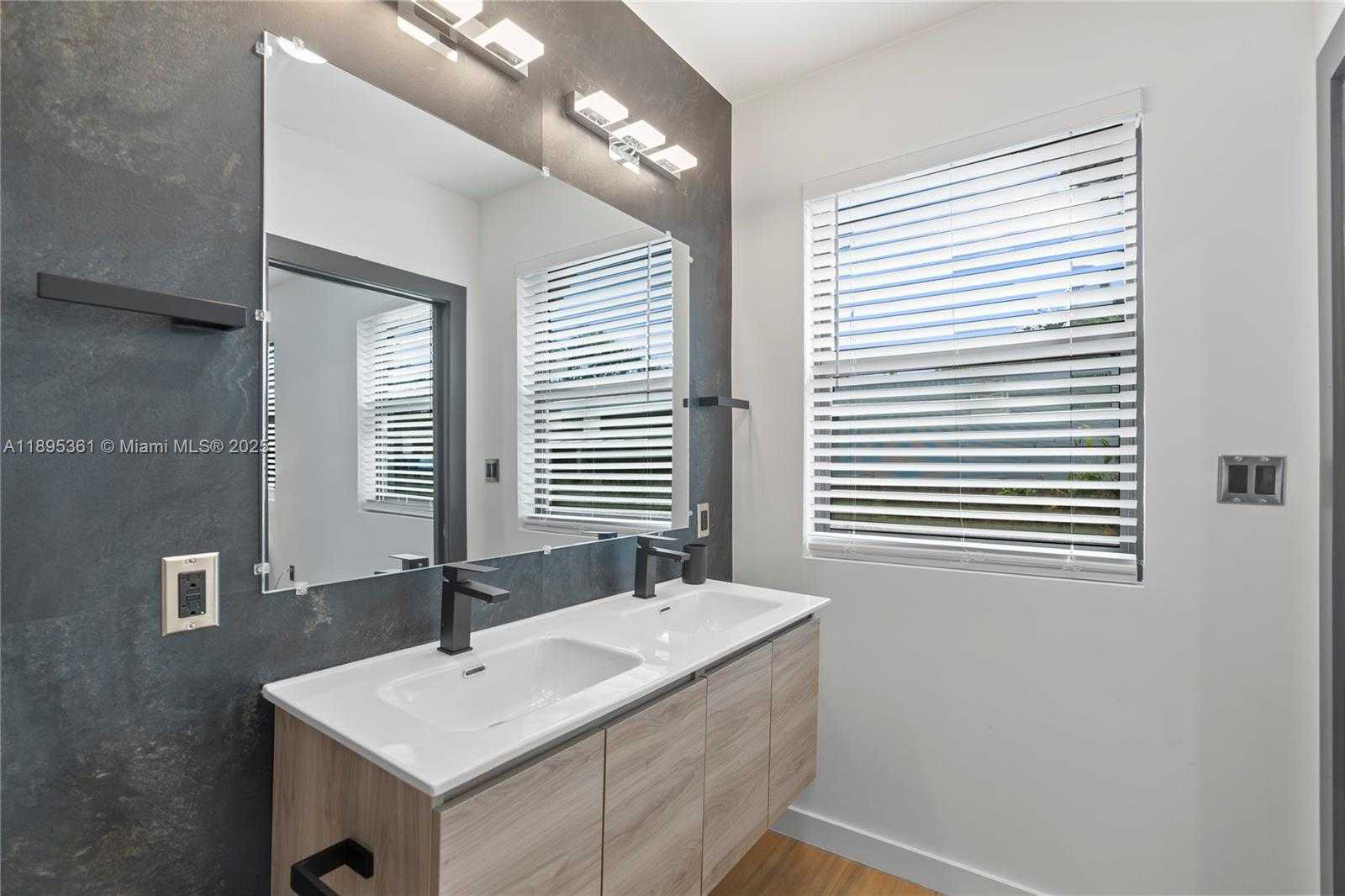Small Image of 220 NORTH WEST 134TH ST, North Miami Number 24