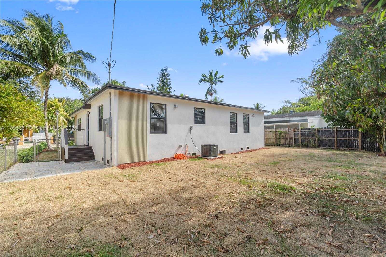 Small Image of 220 NORTH WEST 134TH ST, North Miami Number 25