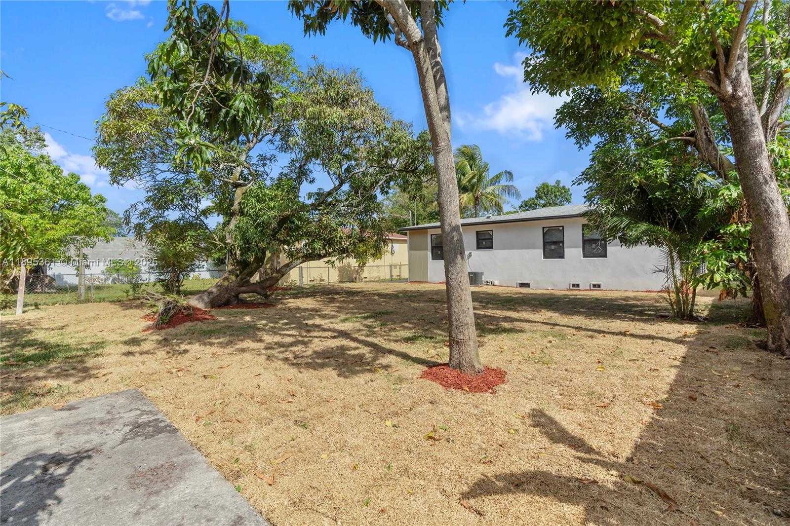 Small Image of 220 NORTH WEST 134TH ST, North Miami Number 28