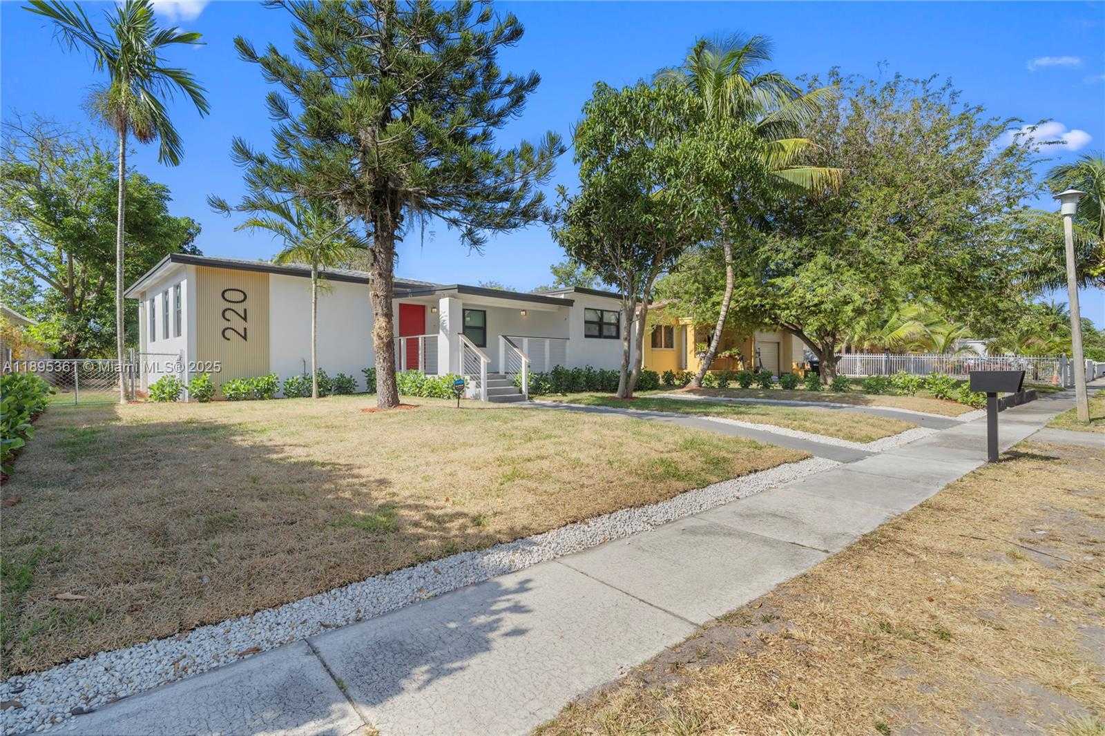 Small Image of 220 NORTH WEST 134TH ST, North Miami Number 3