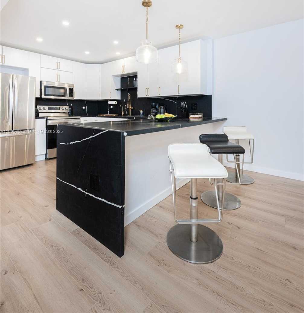 Small Image of 600 THREE ISLANDS BLVD #214, Hallandale Beach Number 19