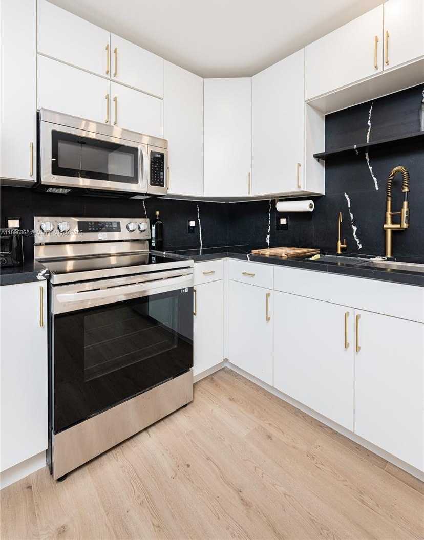 Small Image of 600 THREE ISLANDS BLVD #214, Hallandale Beach Number 3