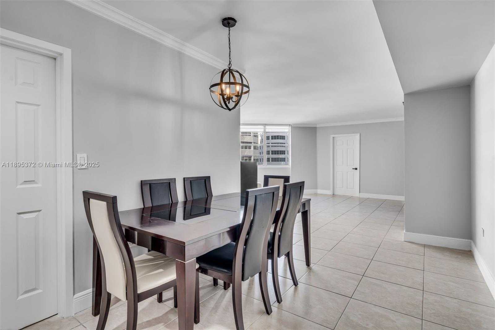 Small Image of 999 BRICKELL BAY DR #1005, Miami Number 5