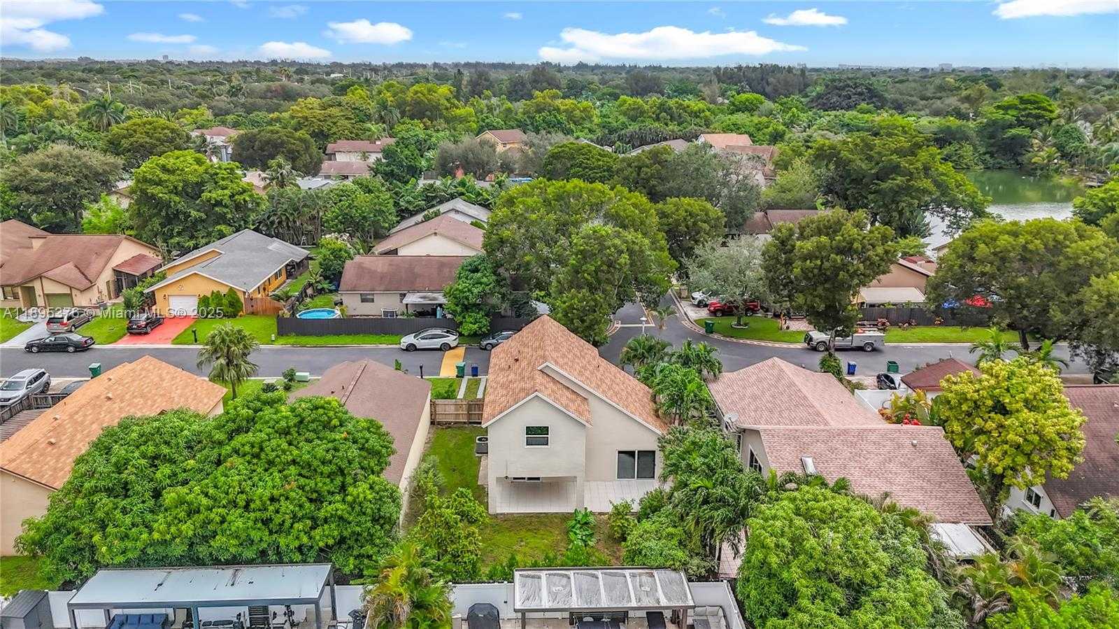 Small Image of 9802 SOUTH WEST 57TH ST, Cooper City Number 61