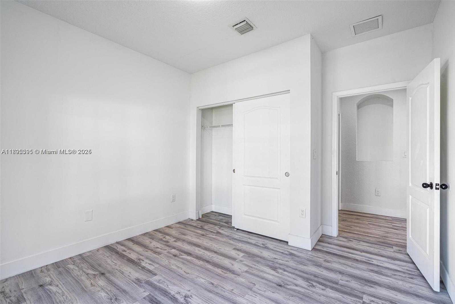 Small Image of 16350 SOUTH WEST 50TH TER, Miami Number 10