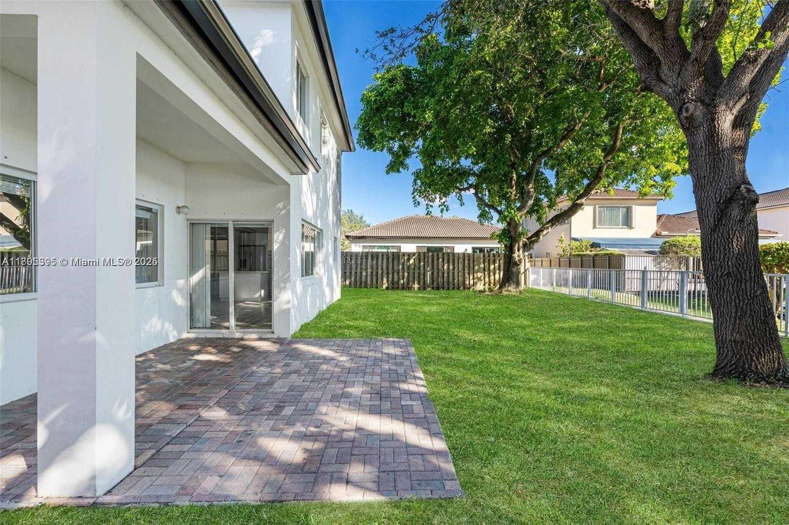 Small Image of 16350 SOUTH WEST 50TH TER, Miami Number 19