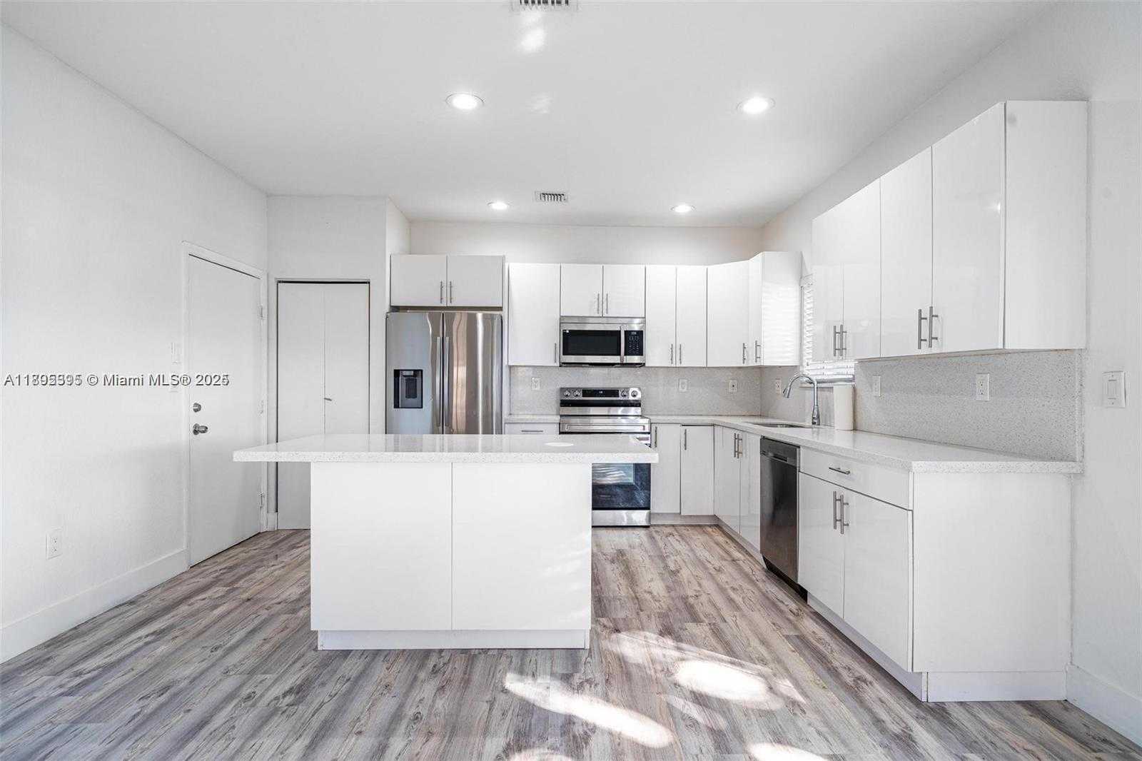 Small Image of 16350 SOUTH WEST 50TH TER, Miami Number 7