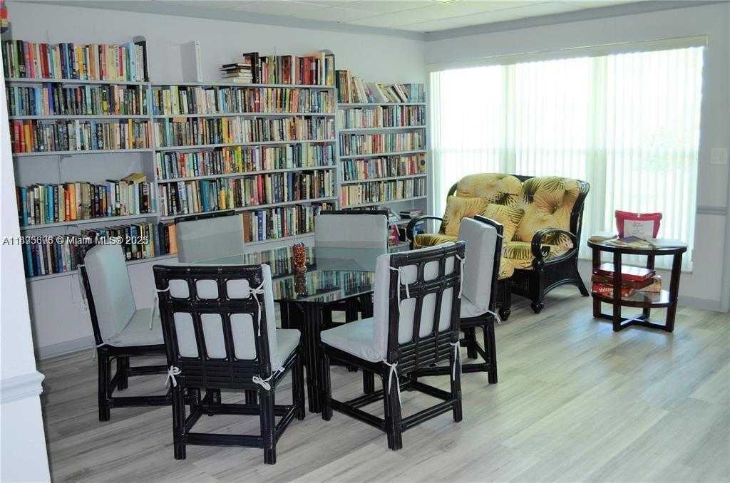 Small Image of 2200 PARK LN #209, Hollywood Number 15