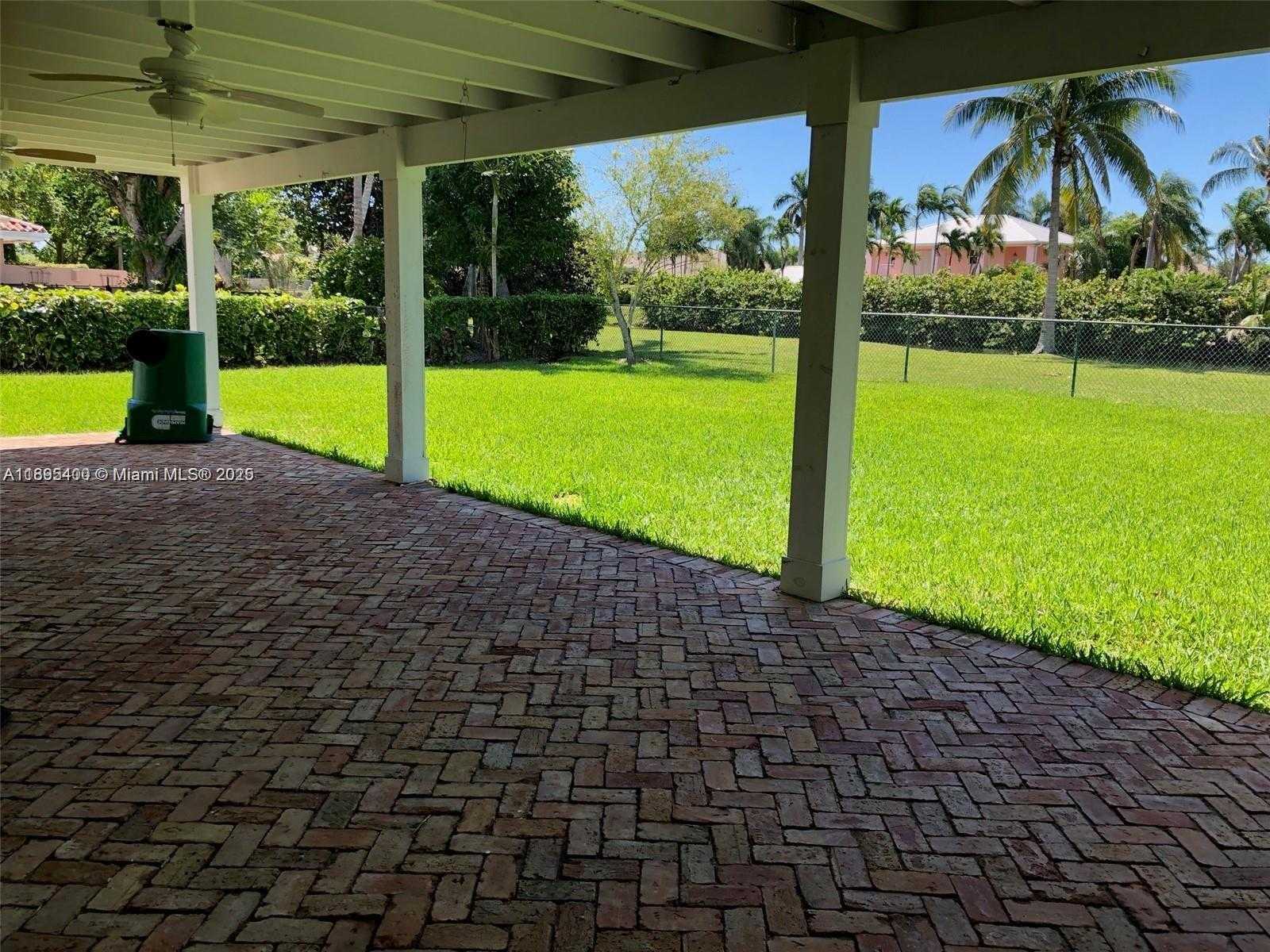 Small Image of 8340 SOUTH WEST 83RD ST, Miami Number 15