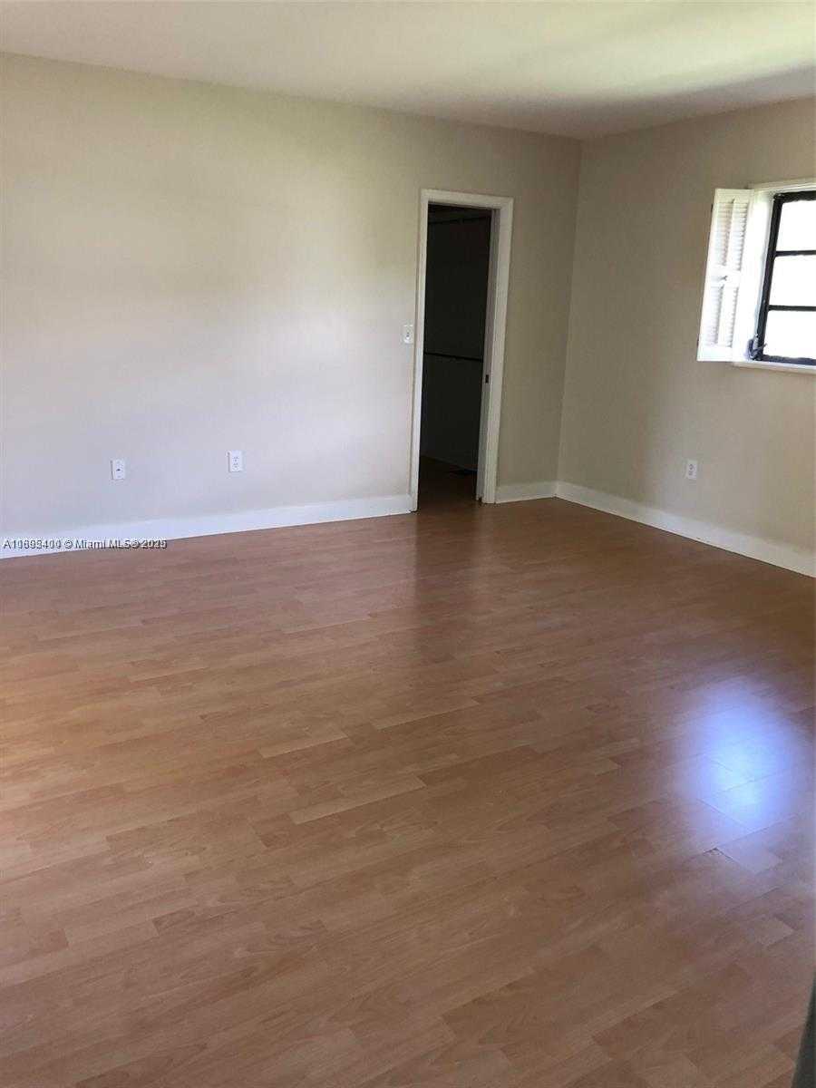 Small Image of 8340 SOUTH WEST 83RD ST, Miami Number 5