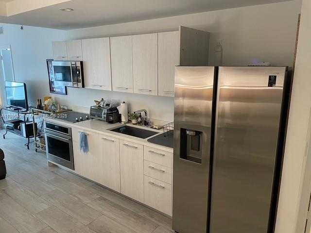 Small Image of 55 SOUTH WEST 9TH ST #3209, Miami Number 3