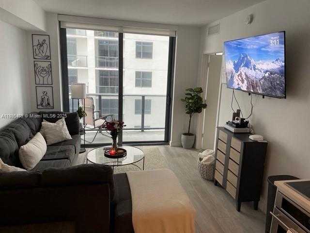 Small Image of 55 SOUTH WEST 9TH ST #3209, Miami Number 5