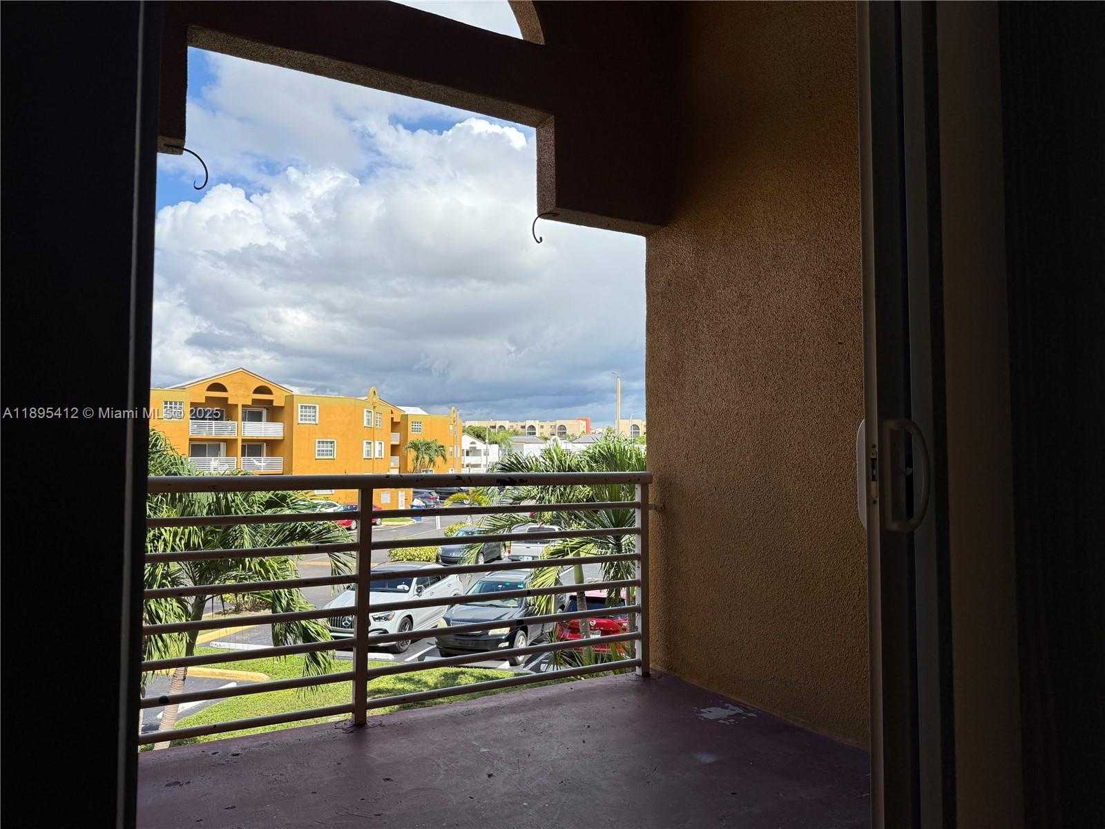 Small Image of 9725 FONTAINEBLEAU BLVD #A212, Miami Number 15